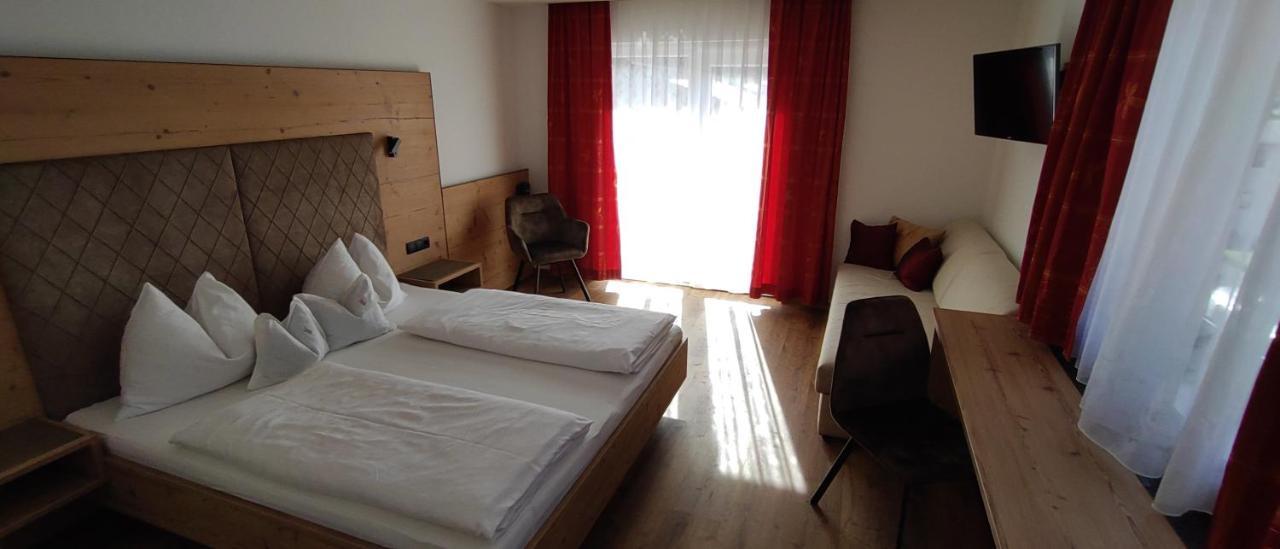 Hotel Garni Tannenhof Flachau Esterno foto