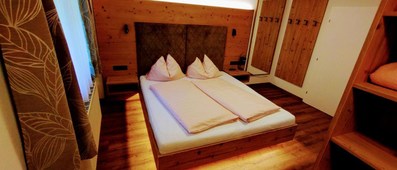 Hotel Garni Tannenhof Flachau Esterno foto