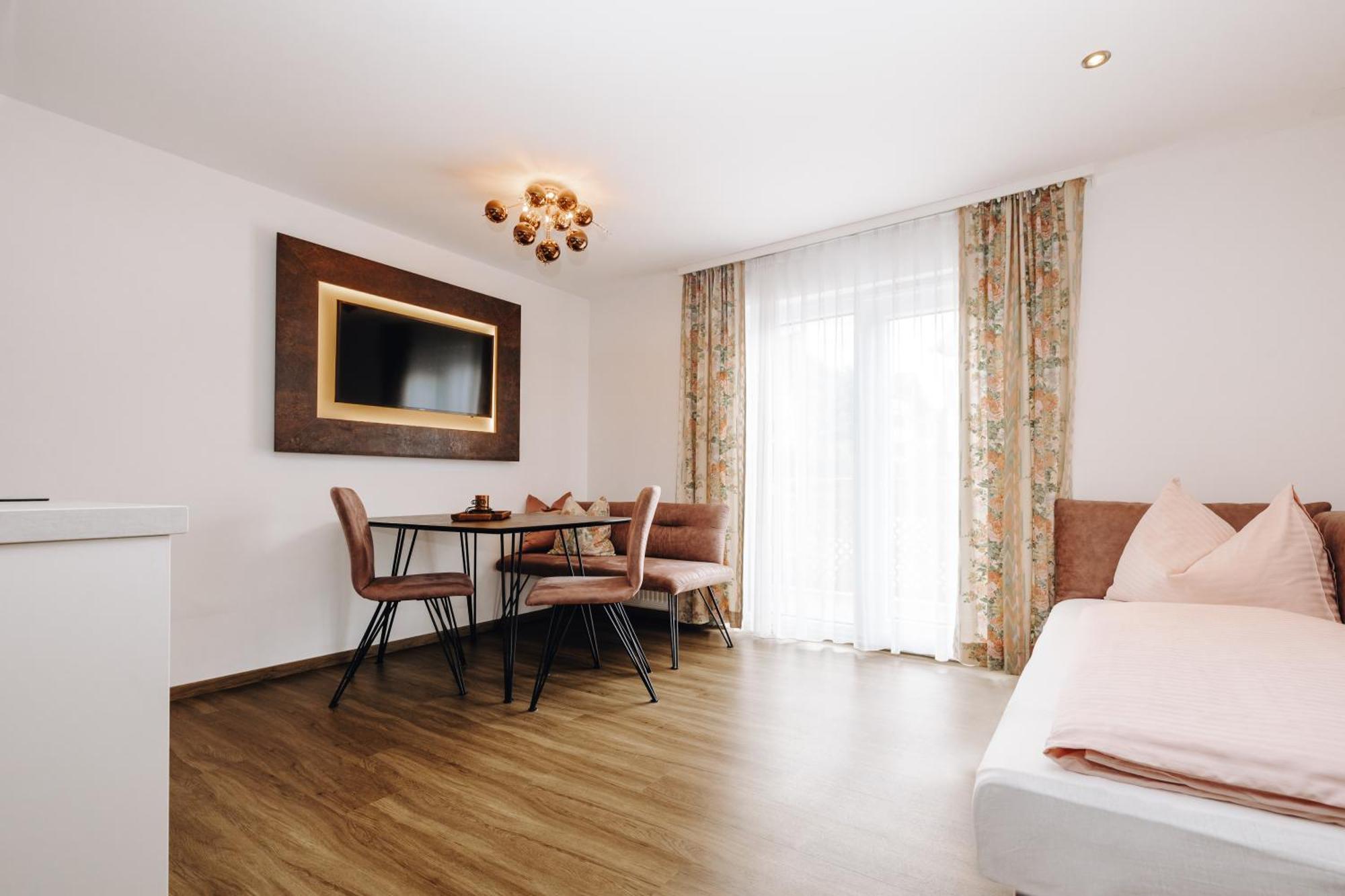 Hotel Garni Tannenhof Flachau Esterno foto