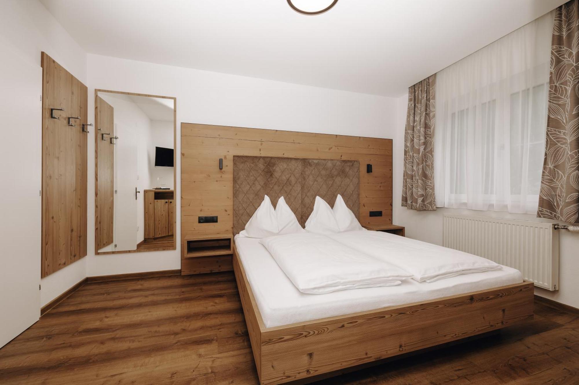 Hotel Garni Tannenhof Flachau Esterno foto