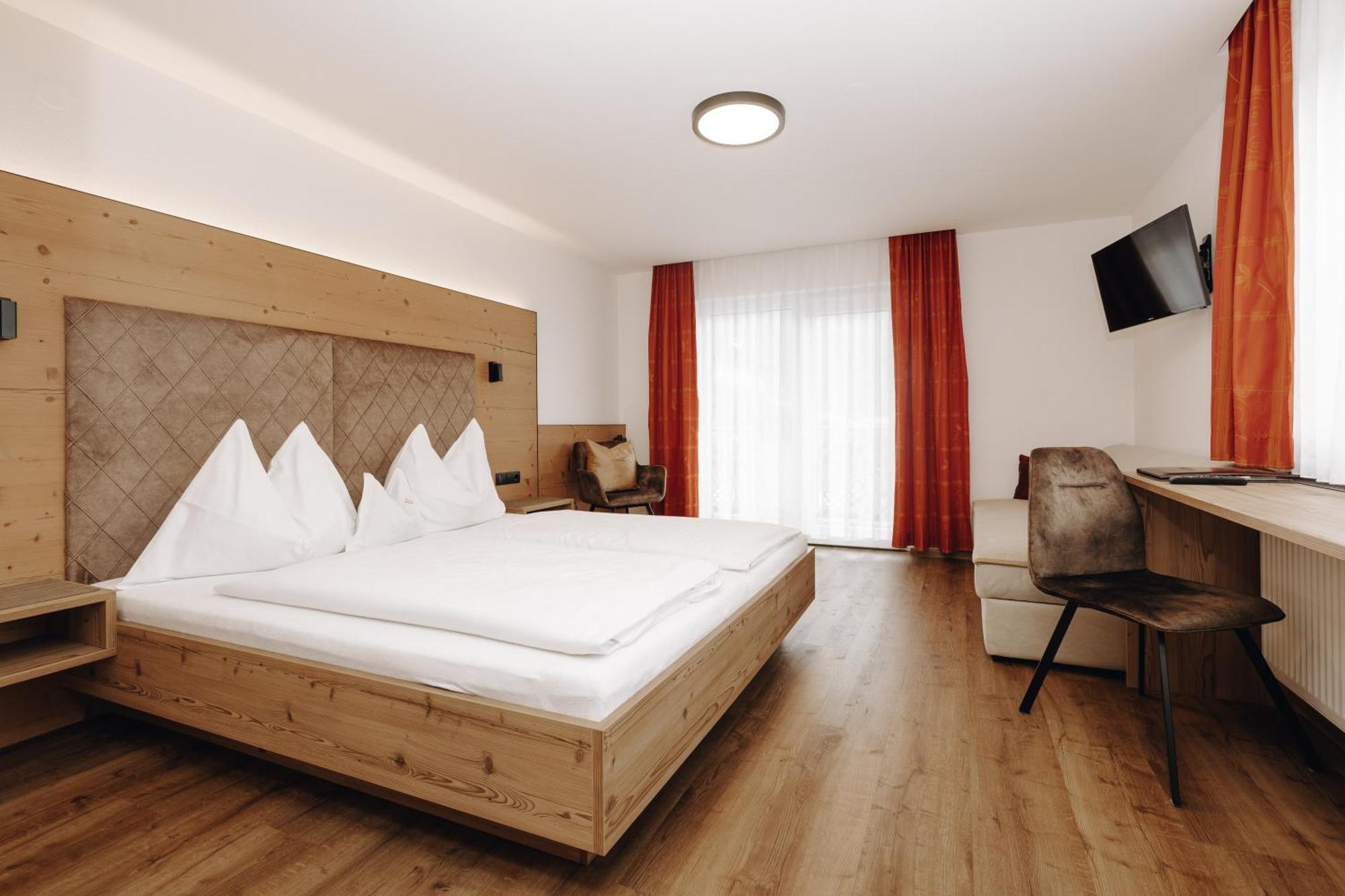 Hotel Garni Tannenhof Flachau Esterno foto